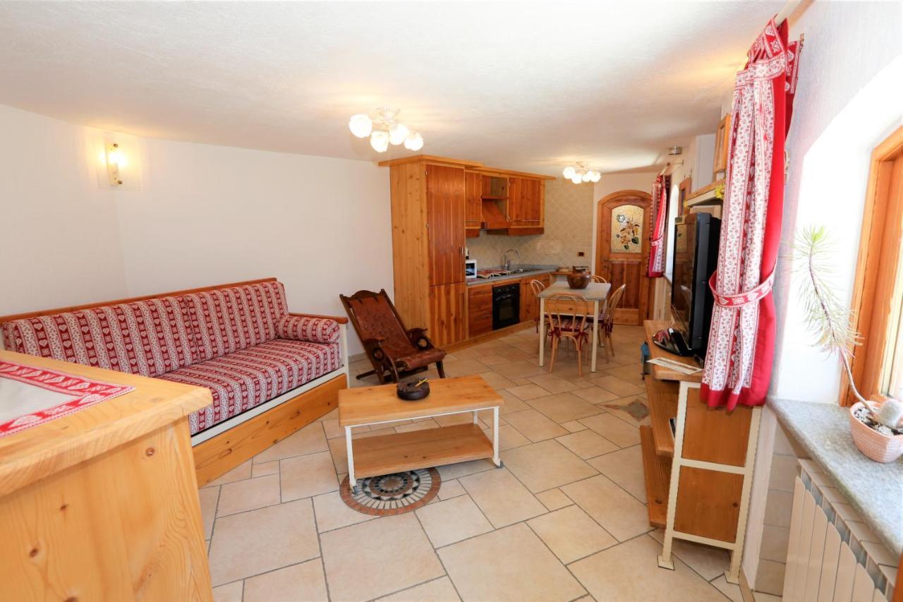 Appartamento Bellevue Aosta Esterno foto